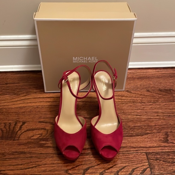 Michael Kors Shoes - Picture 2 of 9